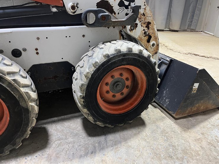 2006-bobcat-s160-image-16