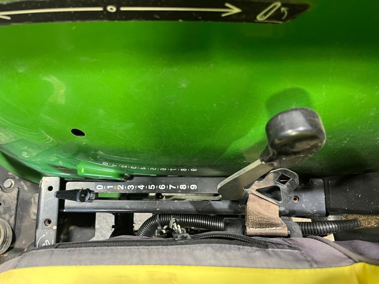 2019-john-deere-3025e-image-33