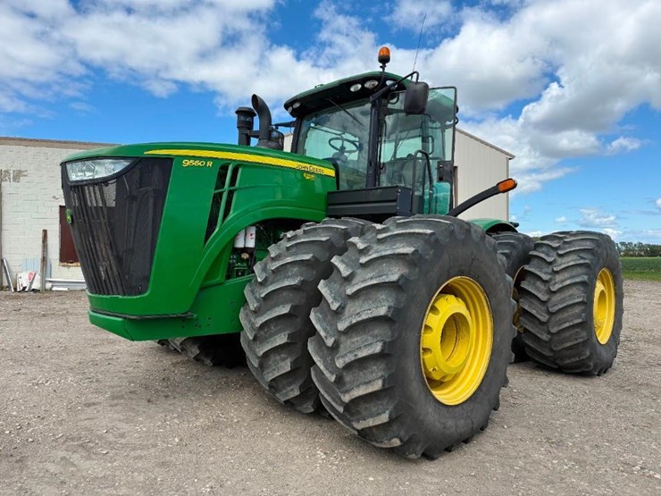 2013-john-deere-9560r-image-1