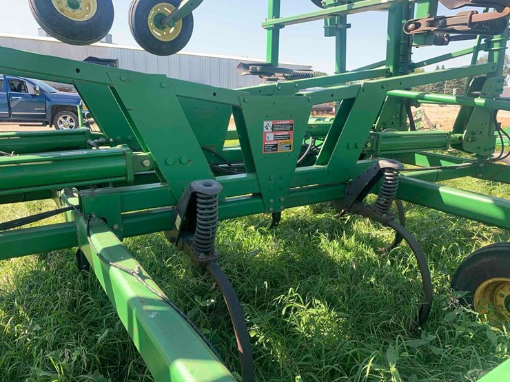 2010-john-deere-2410-image-15