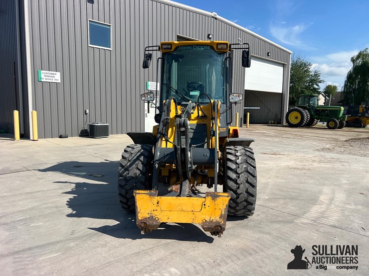 2018-deere-244k-image-2