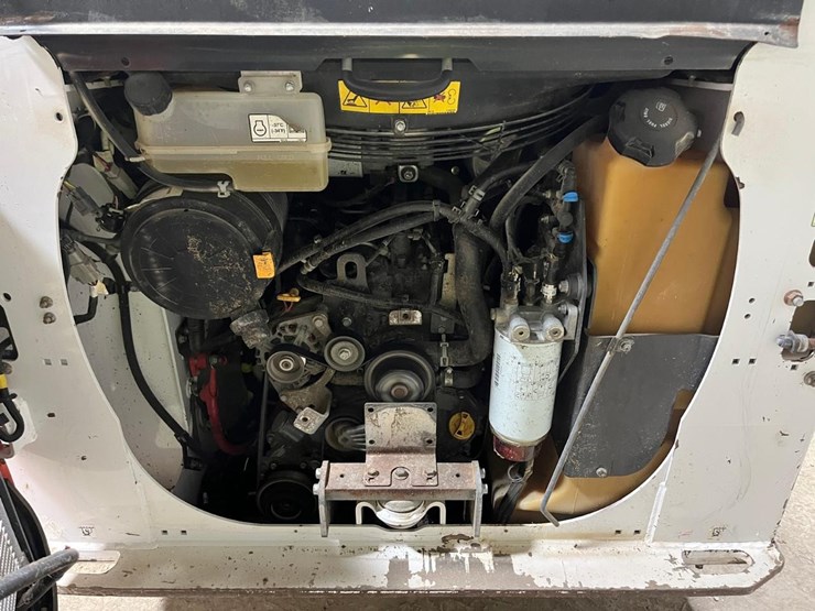 2021-bobcat-s66-image-14