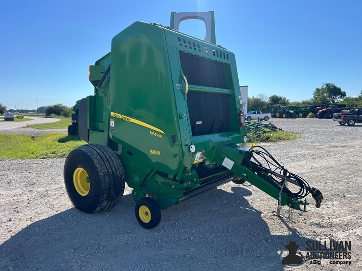 2019-john-deere-560m-image-3