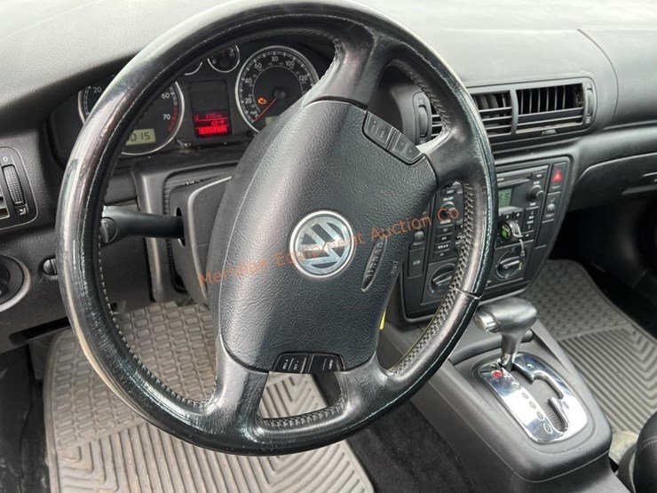 2003-volkswagen-passat-wagon-image-36
