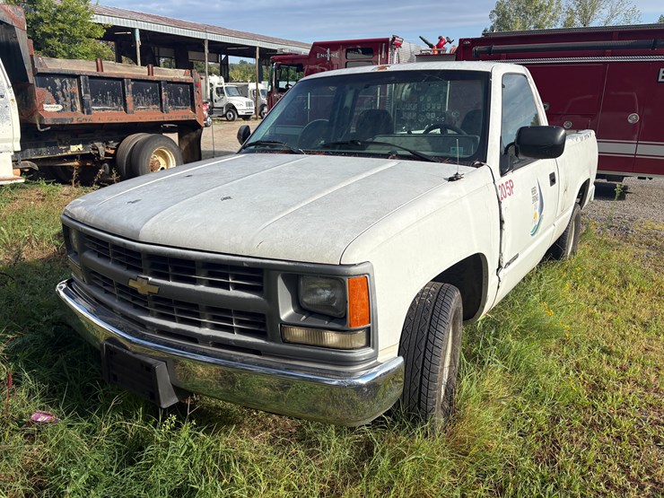 1994-chevrolet-1500-image-2