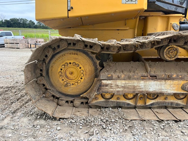 2015-deere-650k-image-18