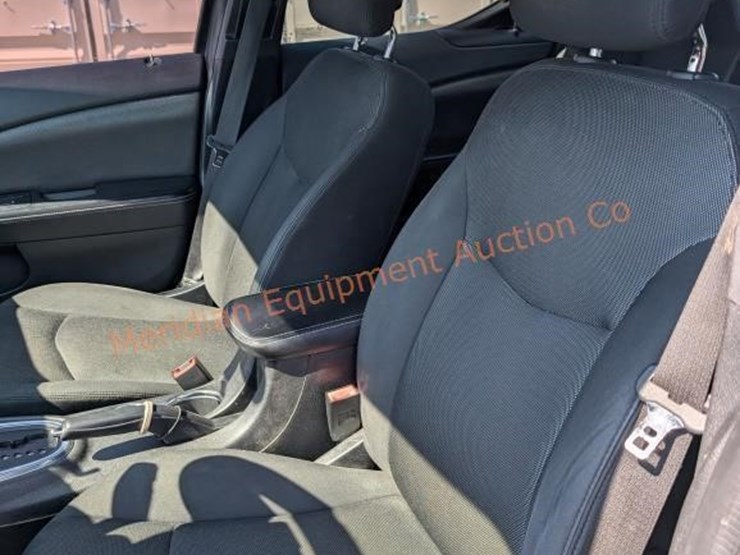 2014-dodge-avenger-sedan-image-33