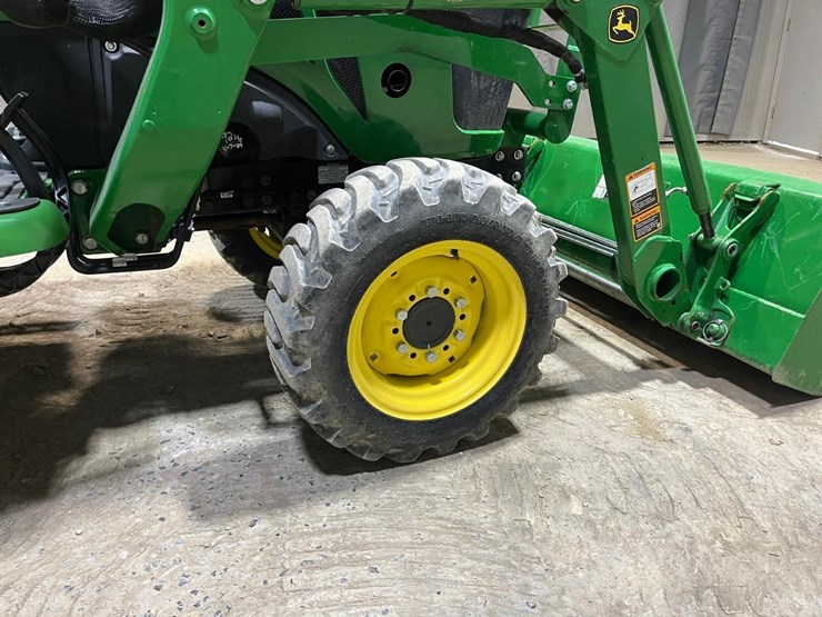 2019-john-deere-3025e-image-18
