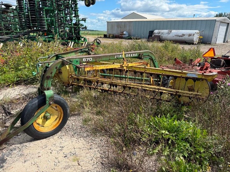 john-deere-670-image-1