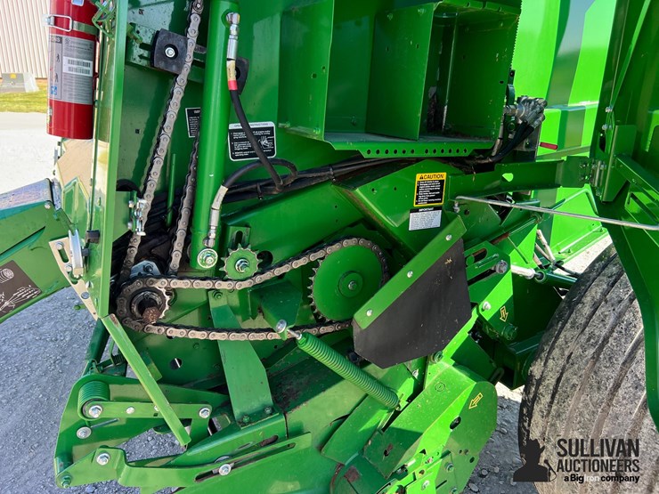 2019-john-deere-560m-image-15