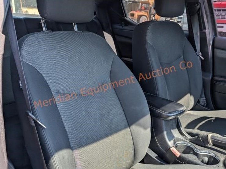 2014-dodge-avenger-sedan-image-39