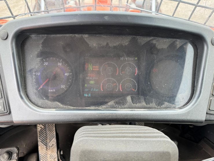 2016-doosan-dl250-image-23