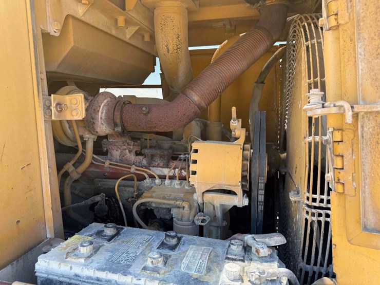 1983-caterpillar-973-lgp-image-7