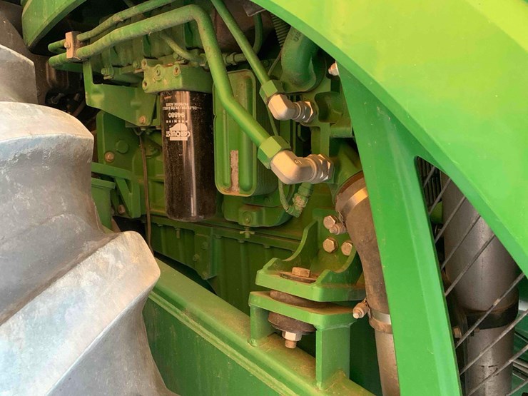 2013-john-deere-9560r-image-32