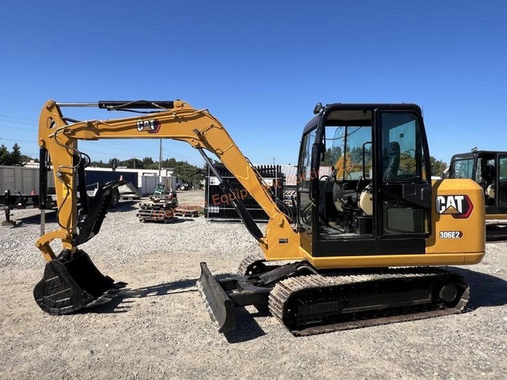2020-cat-306e2-excavator-image-10