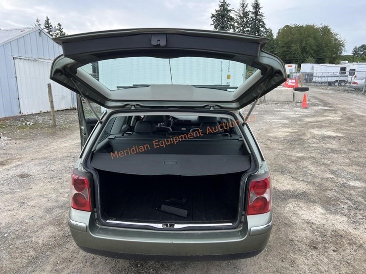 2003-volkswagen-passat-wagon-image-21