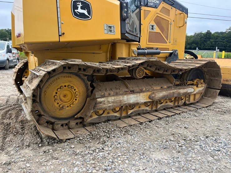 2015-deere-650k-image-17