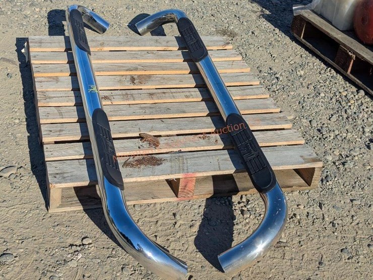 westin-chrome-pickup-nerf-bars-image-2