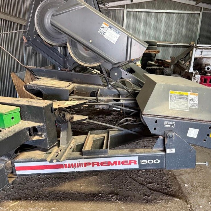 2000 PREMIER 1900
