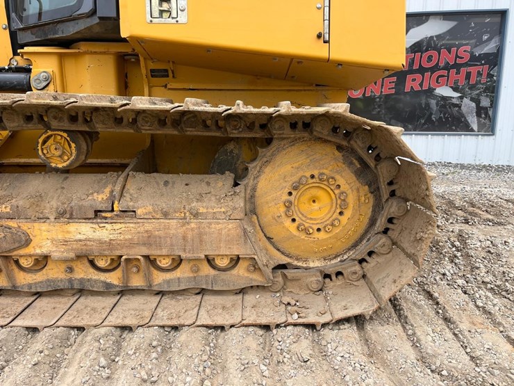 2015-deere-650k-image-14
