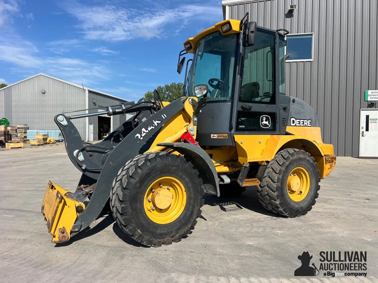 2018-deere-244k-image-1