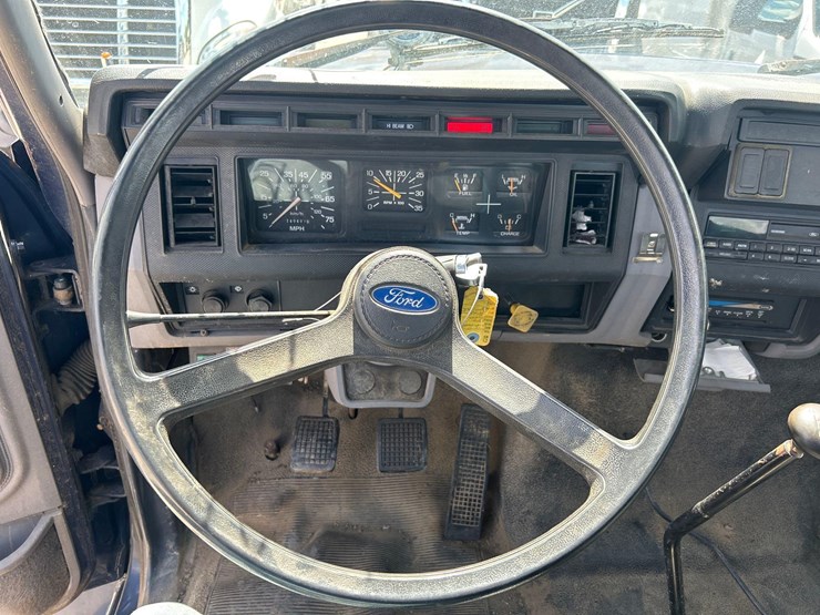1996-ford-f800-image-20