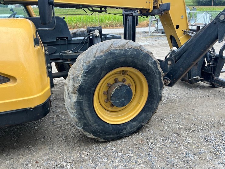 caterpillar-tl943-image-20