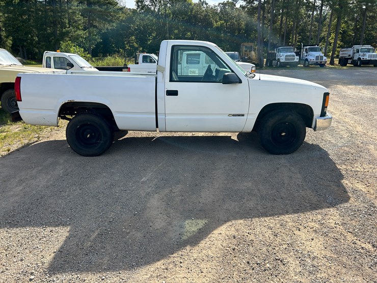 2005-chevrolet-1500-image-4