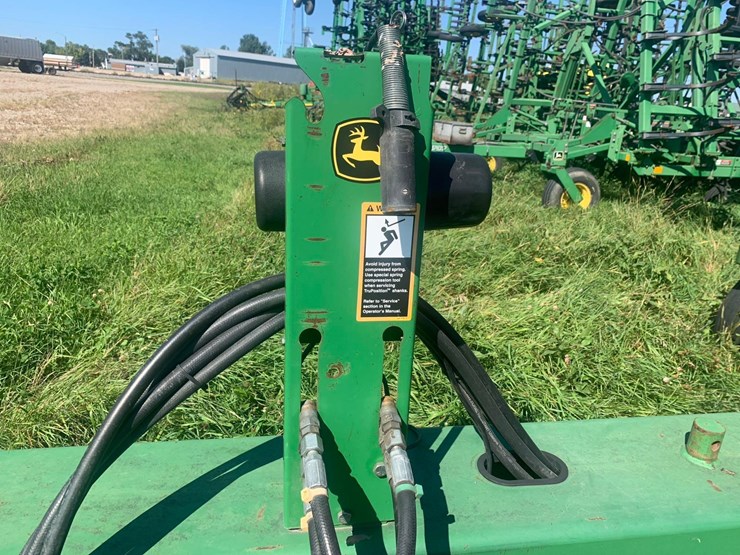 2010-john-deere-2410-image-4