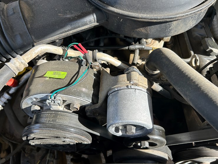 2005-chevrolet-1500-image-26