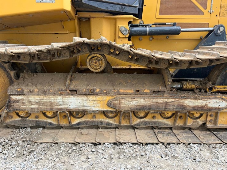 2015-deere-650k-image-19