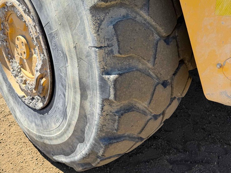 2014-deere-370e-image-12