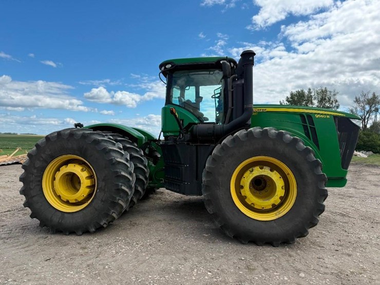 2013-john-deere-9560r-image-3
