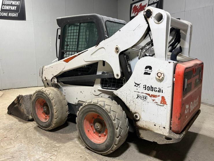 2018-bobcat-s740-image-3