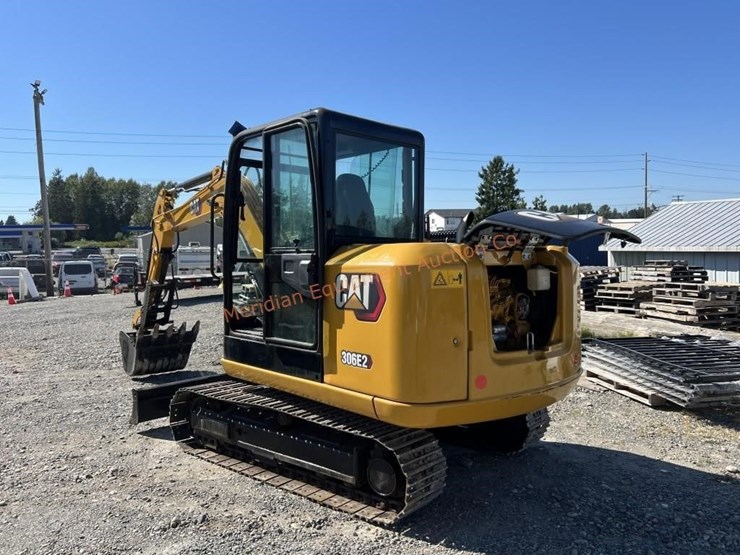 2020-cat-306e2-excavator-image-2