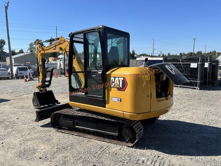 2020-cat-306e2-excavator-image-2