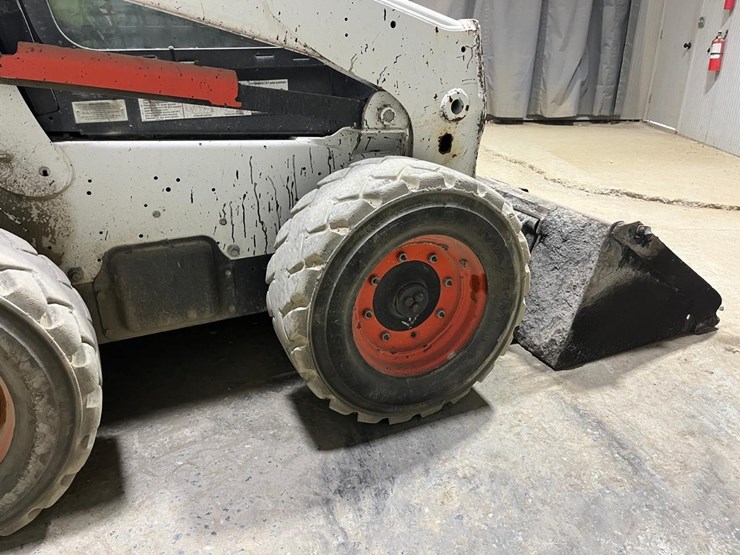 2018-bobcat-s740-image-16