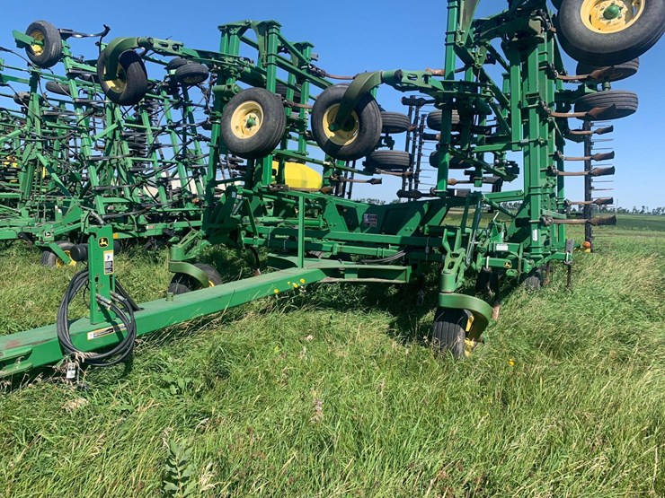 2010-john-deere-2410-image-2