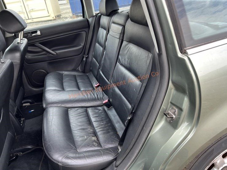 2003-volkswagen-passat-wagon-image-25