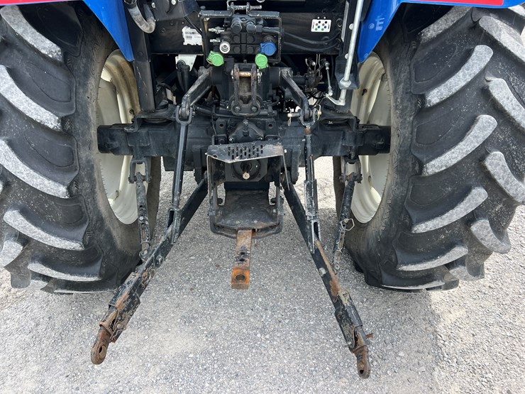 2015-new-holland-t4.75-image-18