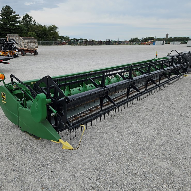 2012 JOHN DEERE 630F
