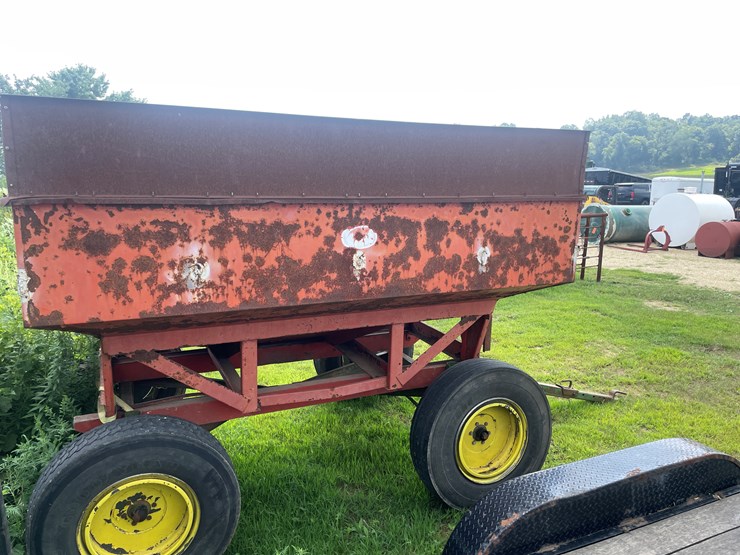 #5669-•-j-&-m-gravity-box-(arcadia,-wi)-image-3