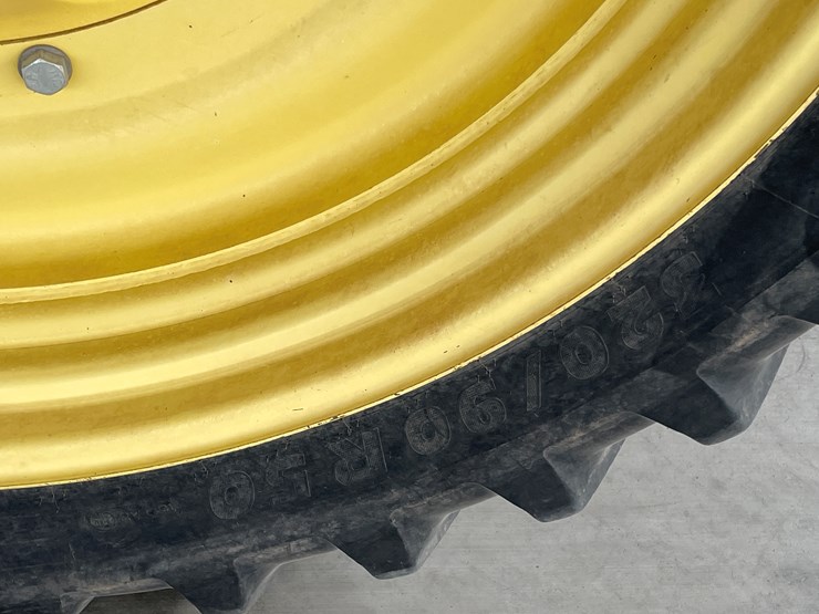 john-deere-7230-premium-image-19
