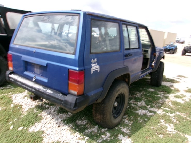1994-jeep-image-3