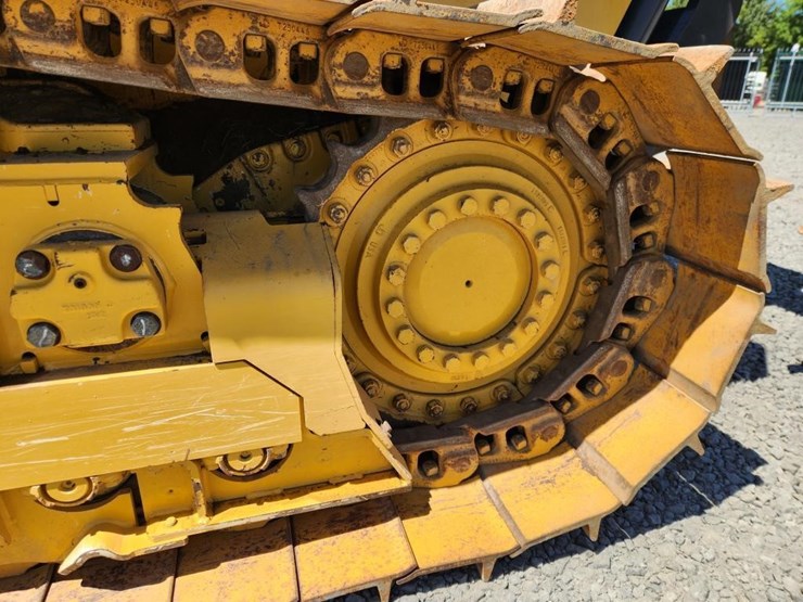 2023-deere-700l-image-9