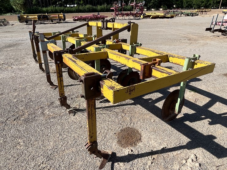 #9100-•-hamby-3-pt-field-cultivator-image-7