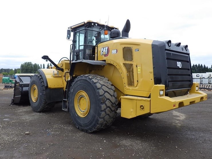2022-caterpillar-980-image-3