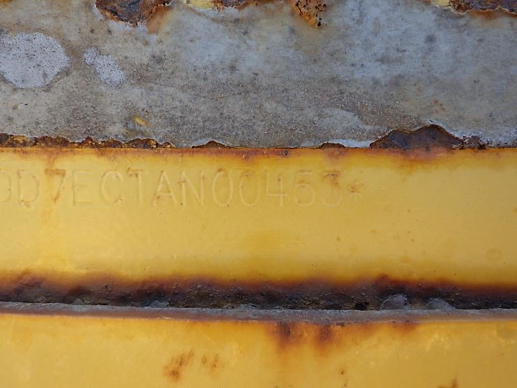 2011-caterpillar-d7e-image-56