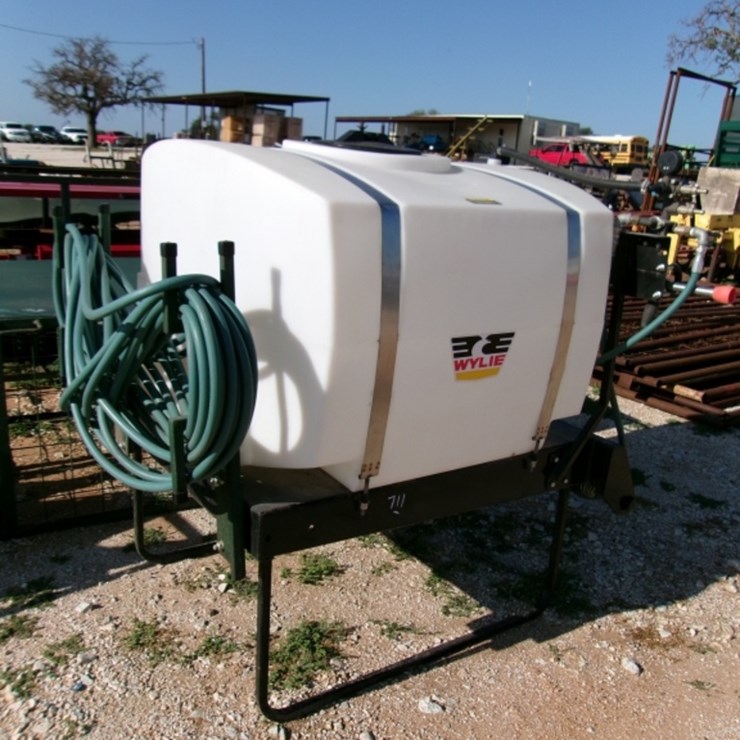 3PT 200GAL SPRAYER- PTO PUMP