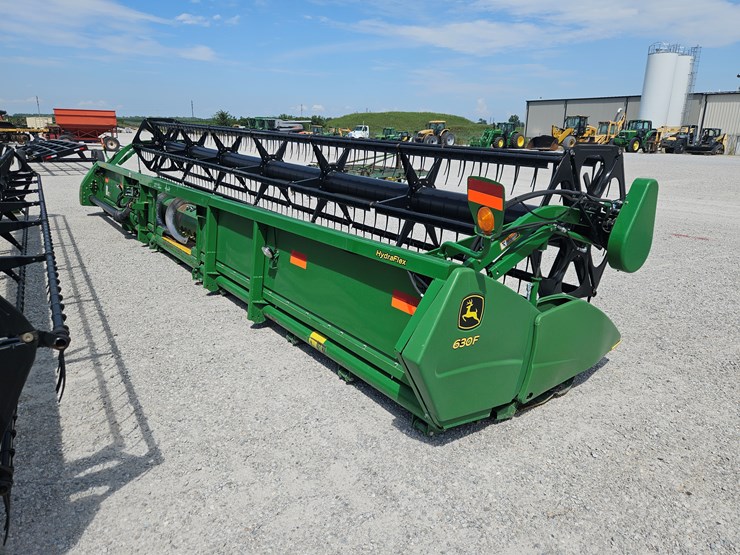 2011-john-deere-630f-image-5